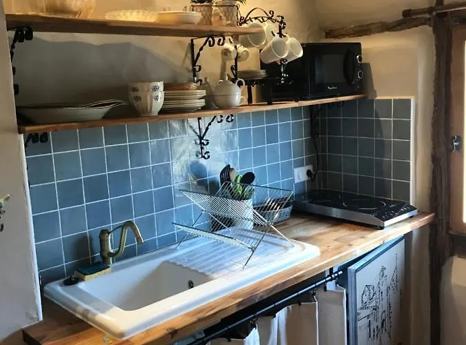 펜션 Le Pigeonnier Du Beffroi Bruniquel